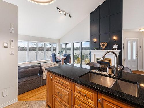 Interior - 315 Ch. Narrows, Stanstead - Canton, QC - Indoor Photo Showing Kitchen With Double Sink