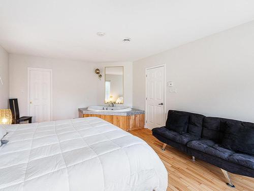 Master bedroom - 315 Ch. Narrows, Stanstead - Canton, QC - Indoor Photo Showing Bedroom