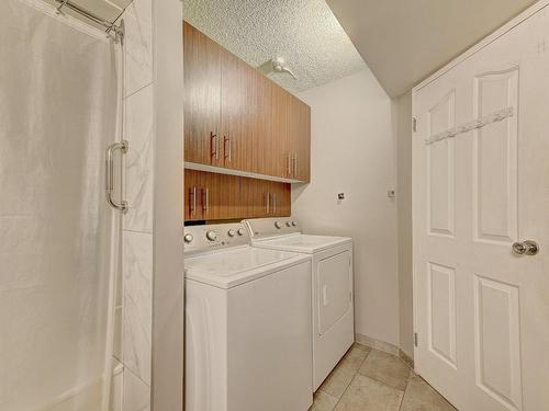 Salle de bains - 104-1550 Av. Panama, Brossard, QC - Indoor Photo Showing Laundry Room