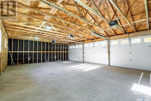 2617 Cumberland Avenue S, Saskatoon, SK - Indoor Photo Showing Garage