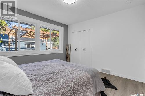 2617 Cumberland Avenue S, Saskatoon, SK - Indoor Photo Showing Bedroom