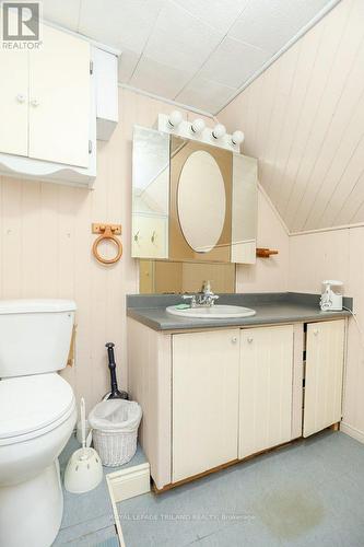 152 Hughes Street, St. Thomas, ON - Indoor Photo Showing Bathroom