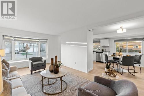 192 Dorchester Boulevard, St. Catharines (444 - Carlton/Bunting), ON - Indoor Photo Showing Living Room