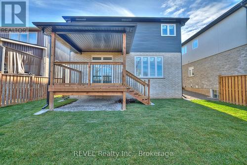 7363 Sherrilee Crescent, Niagara Falls (222 - Brown), ON - Outdoor With Deck Patio Veranda With Exterior