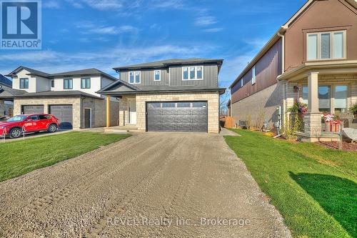 7363 Sherrilee Crescent, Niagara Falls (222 - Brown), ON - Outdoor With Facade