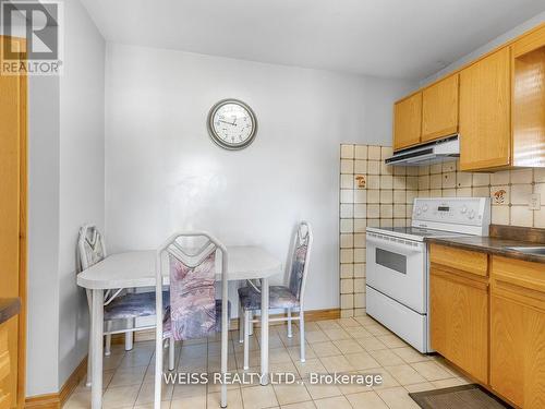 79 Cuffley Crescent S, Toronto, ON - Indoor Photo Showing Kitchen