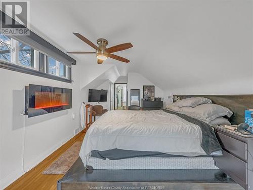 976 Grand Marais Road West, Windsor, ON - Indoor Photo Showing Bedroom