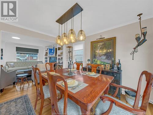 976 Grand Marais Road West, Windsor, ON - Indoor Photo Showing Dining Room