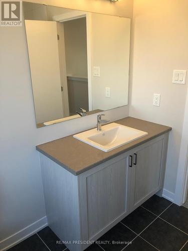 335 Falsetto Street, Ottawa, ON - Indoor Photo Showing Bathroom