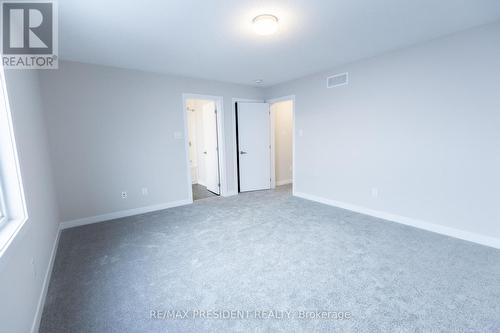 335 Falsetto Street, Ottawa, ON - Indoor Photo Showing Other Room