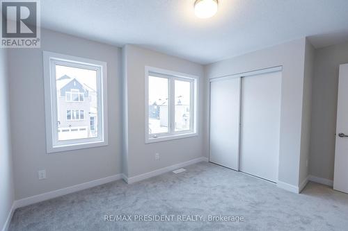 335 Falsetto Street, Ottawa, ON - Indoor Photo Showing Other Room