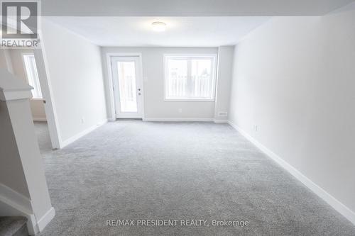 335 Falsetto Street, Ottawa, ON - Indoor Photo Showing Other Room