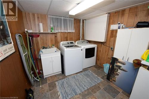 180 Miller Street, Mount Forest, ON - Indoor Photo Showing Laundry Room