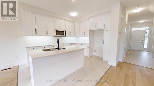 55 - 1960 Evans Boulevard, London, ON - Indoor Photo Showing Kitchen With Double Sink