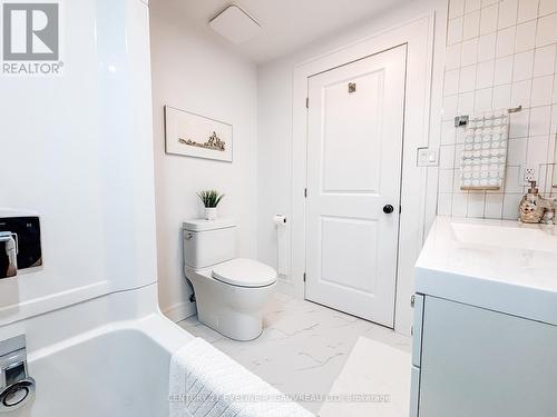 29 John Street, Temiskaming Shores (New Liskeard), ON - Indoor Photo Showing Bathroom