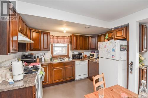 375 Rue Coughlan Street, Tracadie, NB - Indoor Photo Showing Kitchen With Double Sink