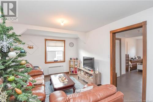 375 Rue Coughlan Street, Tracadie, NB - Indoor Photo Showing Living Room