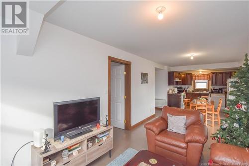 375 Rue Coughlan Street, Tracadie, NB - Indoor Photo Showing Living Room