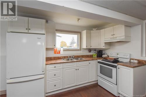 375 Rue Coughlan Street, Tracadie, NB - Indoor Photo Showing Kitchen With Double Sink