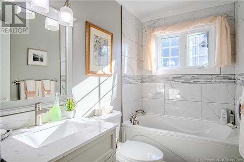 285 Balmoral Court, Saint John, NB - Indoor Photo Showing Bathroom