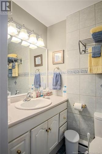 285 Balmoral Court, Saint John, NB - Indoor Photo Showing Bathroom