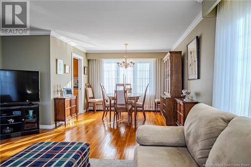 285 Balmoral Court, Saint John, NB - Indoor Photo Showing Living Room