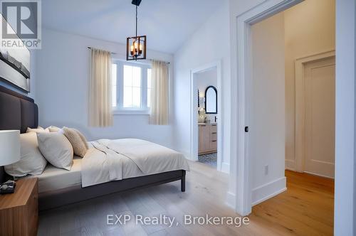 4306 Sixth Avenue, Niagara Falls (210 - Downtown), ON - Indoor Photo Showing Bedroom