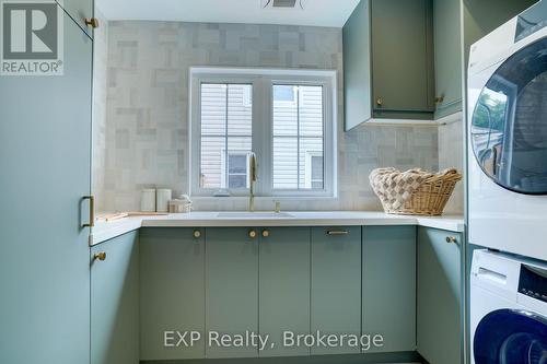 4306 Sixth Avenue, Niagara Falls (210 - Downtown), ON - Indoor Photo Showing Laundry Room