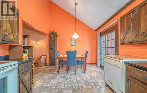 4474 Harwood Road, Hamilton Township (Baltimore), ON - Indoor Photo Showing Kitchen