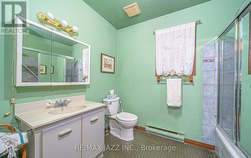 4474 Harwood Road, Hamilton Township (Baltimore), ON - Indoor Photo Showing Bathroom