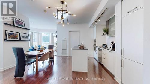 3003 - 14 York Street, Toronto, ON - Indoor Photo Showing Dining Room