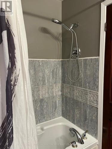 1884 Simcoe Boulevard, Innisfil, ON - Indoor Photo Showing Bathroom