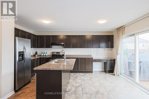 15 Davidson Drive, New Tecumseth, ON - Indoor Photo Showing Kitchen With Double Sink