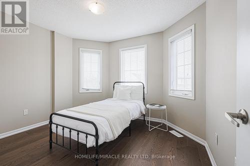 15 Davidson Drive, New Tecumseth, ON - Indoor Photo Showing Bedroom