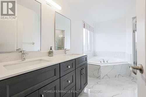 15 Davidson Drive, New Tecumseth, ON - Indoor Photo Showing Bathroom