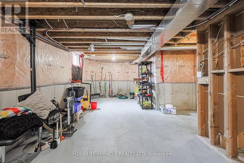 15 Davidson Drive, New Tecumseth, ON - Indoor Photo Showing Basement