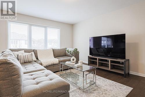 15 Davidson Drive, New Tecumseth, ON - Indoor Photo Showing Living Room