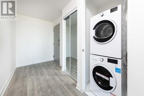 2411 - 50 Upper Mall Way, Vaughan, ON - Indoor Photo Showing Laundry Room