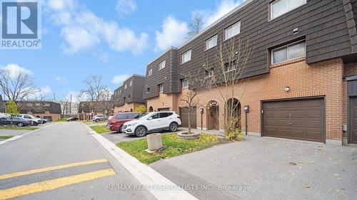 6 Darras Court, Brampton, ON - Outdoor