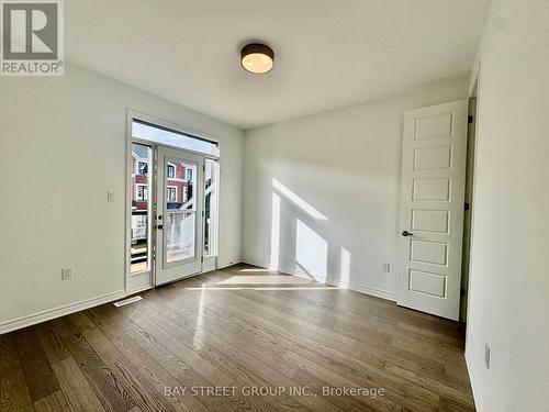 3031 Bramall Gardens, Oakville, ON - Indoor Photo Showing Other Room