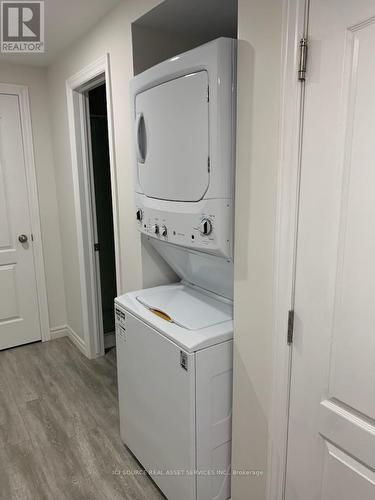 Lower - 201 Tanoak Drive, London, ON - Indoor Photo Showing Laundry Room