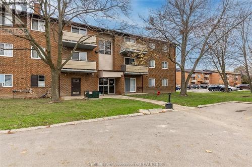 63 Baldoon Road Unit# 302, Chatham, ON - Outdoor