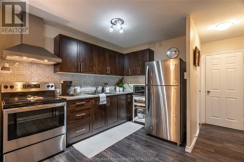 63 Baldoon Road Unit# 302, Chatham, ON - Indoor Photo Showing Kitchen