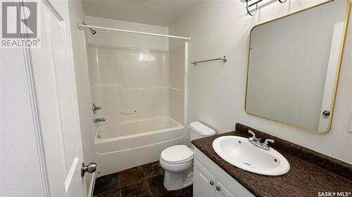 1711 Montreal Street, Regina, SK - Indoor Photo Showing Bathroom