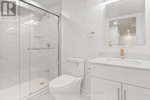 33 John Walter Crescent, Clarington, ON - Indoor Photo Showing Bathroom