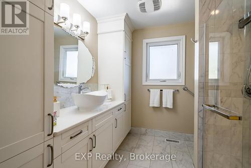 301 Kendalwood Road, Whitby, ON - Indoor Photo Showing Bathroom