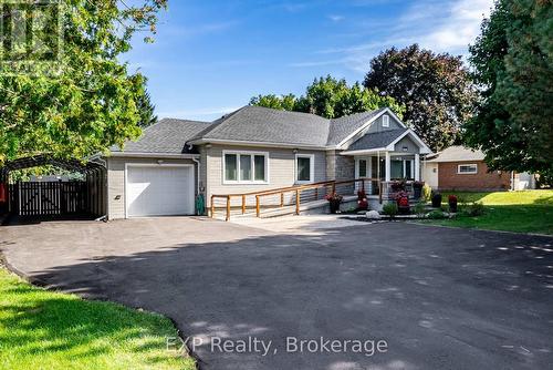 301 Kendalwood Road, Whitby, ON - Outdoor