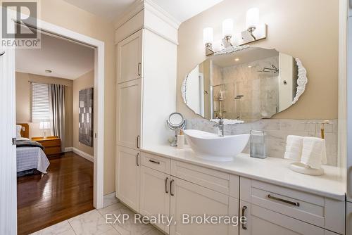 301 Kendalwood Road, Whitby, ON - Indoor Photo Showing Bathroom