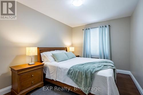 301 Kendalwood Road, Whitby, ON - Indoor Photo Showing Bedroom