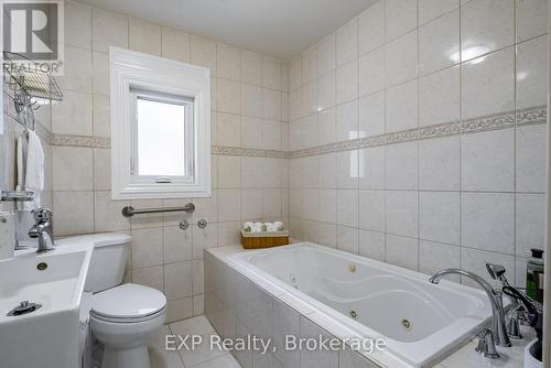 301 Kendalwood Road, Whitby, ON - Indoor Photo Showing Bathroom